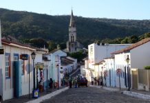 Destinos de Goiás para a melhor idade: 7 roteiros com conforto, águas quentes e cultura