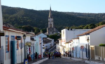 Destinos de Goiás para a melhor idade: 7 roteiros com conforto, águas quentes e cultura