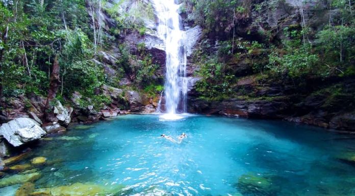 Chapada dos Veadeiros vira refúgio para quem quer um Carnaval tranquilo em Goiás Santa Bárbara: o azul mais famoso do Cerrado te espera na Chapada dos Veadeiros