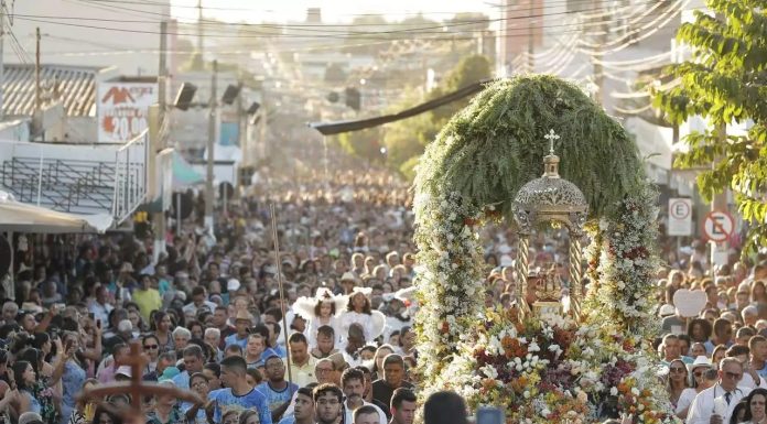 A fé que move multidões: Romaria de Trindade, a maior manifestação religiosa do Centro-Oeste Romaria do Divino Pai Eterno
