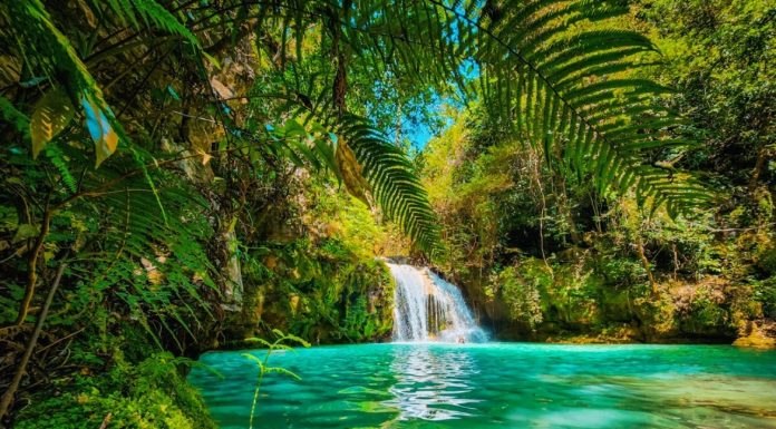 No Nordeste de Goiás, destino com poço azul cristalino surpreende turistas e lembra paisagens do Jalapão