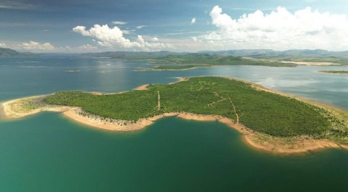 Maior lago artificial do Brasil, Serra da Mesa impressiona com paisagens e potencial turístico em Goiás