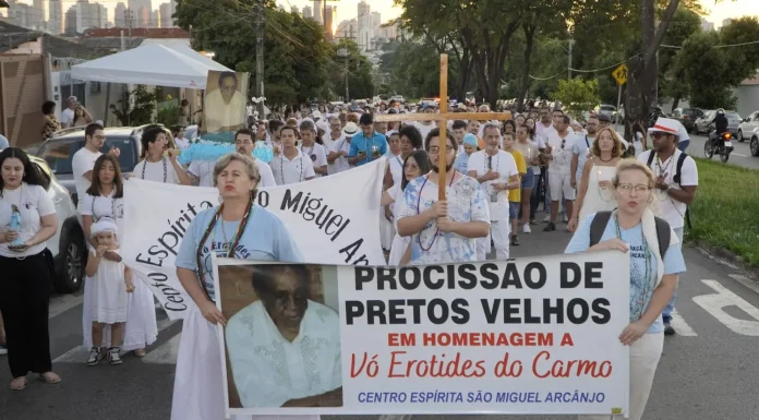 Procissão dos Pretos Velhos reúne comunidades de matriz africana em Goiânia neste sábado (30)