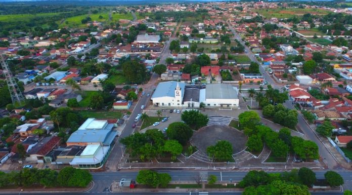 Cidade em Goiás chama atenção por águas cristalinas e cachoeiras escondidas no Cerrado