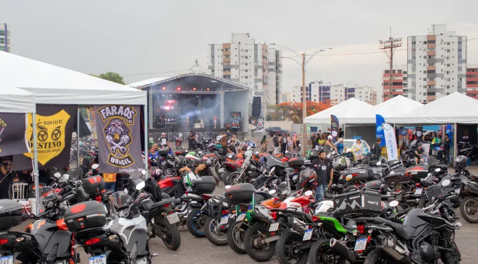 Caldas Moto Weekend 2026 terá shows de Biquíni Cavadão, Tihuana e Mr. Gyn em Caldas Novas