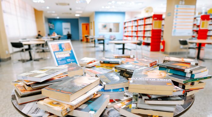 Bibliotecas do Sesc Goiás têm programação literária gratuita em cinco cidades em agosto