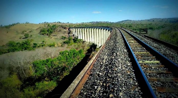 Uma das maiores pontes curvas ferroviárias da América Latina está em Goiás e encanta viajantes e fotógrafos