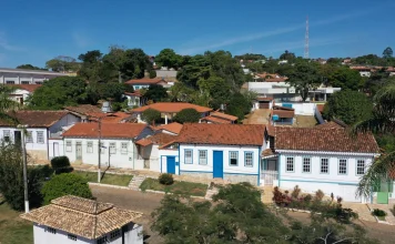 O que fazer em Corumbá de Goiás: cachoeiras, vinho e história colonial na Rota dos Pirineus