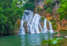 Turismo em Goiás cresce 4,6% em agosto e tem o melhor mês desde 2025, aponta IBGE Cachoeira Paraíso do Cerrado, localizada no município de Damianópolis