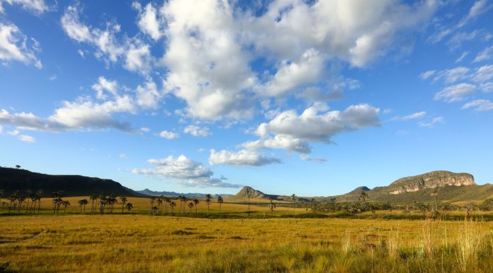 10 destinos para ver o pôr do sol em Goiás, de chapadas a grandes lagos