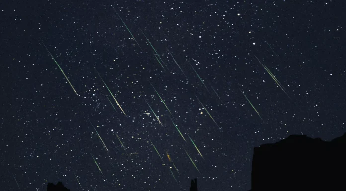Chuva de meteoros Orionídeas, do cometa Halley, ilumina o céu de Goiás nesta madrugada